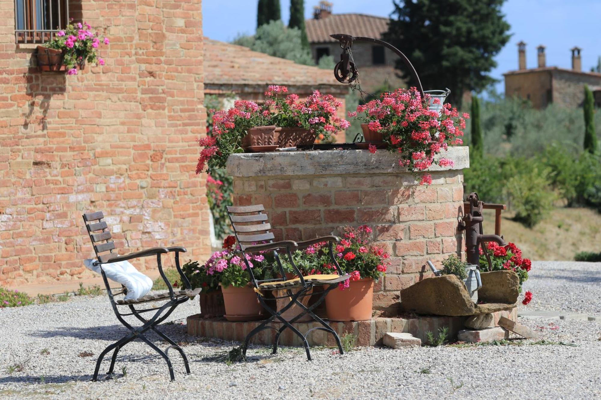 Agriturismo Mocine Asciano Exterior photo